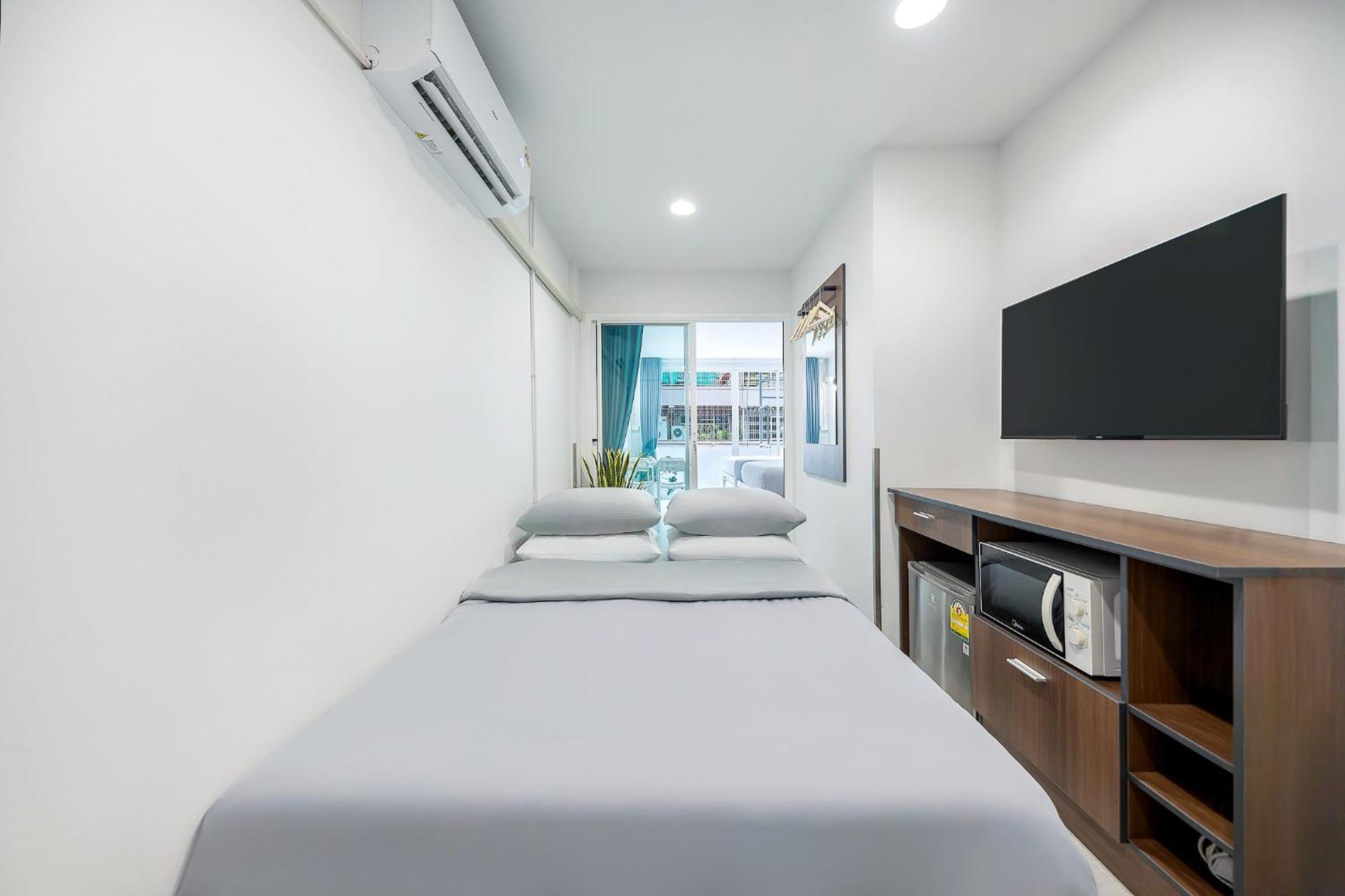 Platinum Premium Deluxe Apartments 曼谷 外观 照片